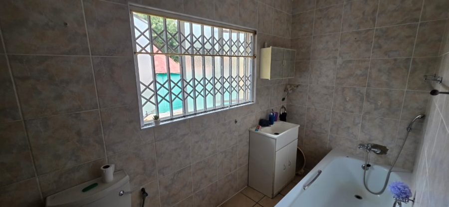 3 Bedroom Property for Sale in La Hoff North West